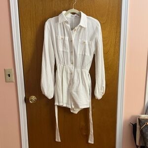 White Button-Up Long Sleeve Romper (Size 0) NWT